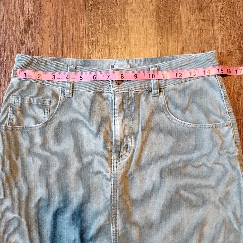Roxy Light Gray Green Corduroy Mini Skirt - Picture 10 of 11
